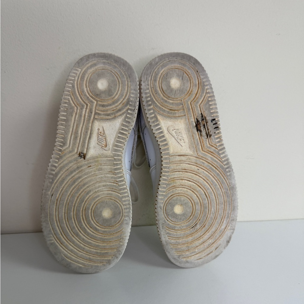 Nike: Kids White Force 1 LE Sneakers, Size 1.5 - Picture 8 of 10
